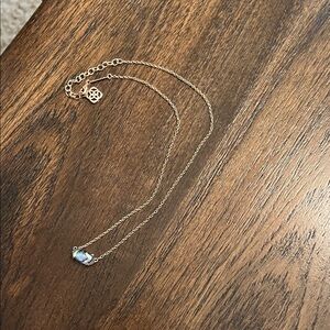 EUC Kendra Scott Rose Gold Chain Necklace with Iridescent Pendant